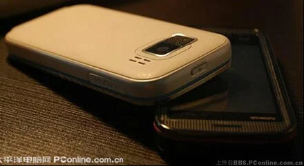 Смартфон Nokia 5900