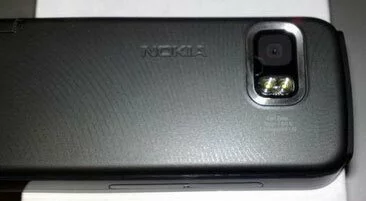 Задняя крышка смартфона Nokia 5800