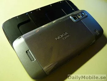 Nokia E75 — вид сзади