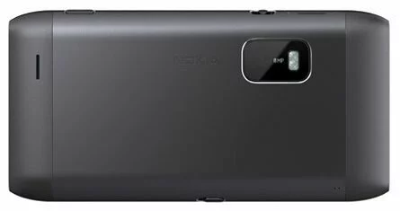 Nokia E7: вид сзади
